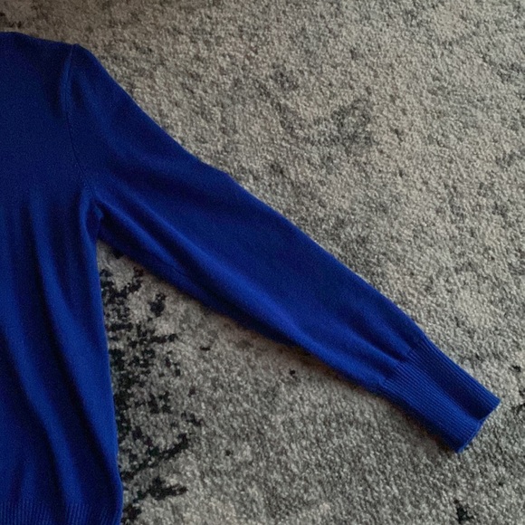Blue turtle neck - Picture 2 of 3